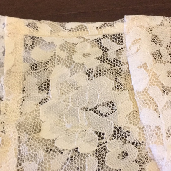 🎈SALE🎈OLD NAVY cream lace jacket - Picture 3 of 3